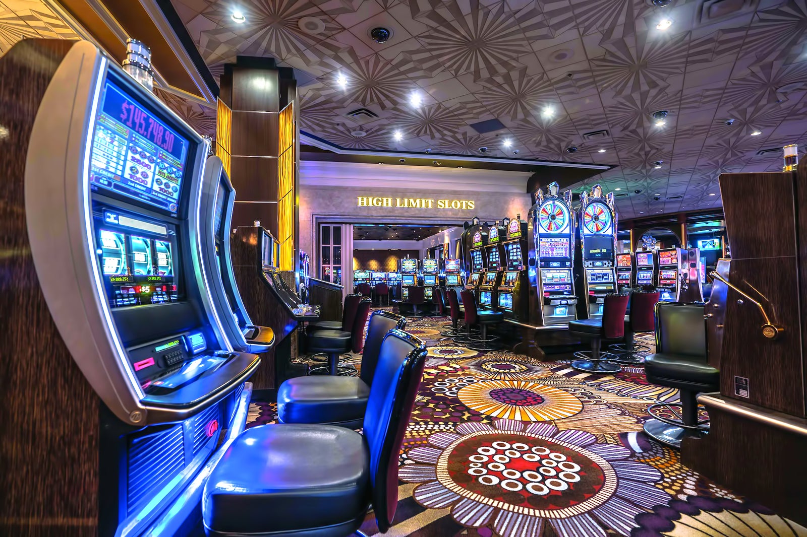 Slot Makinelerindeki Kazanma Sırları ve Stratejiler